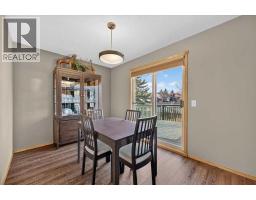 749 Sandringham Place Nw, Calgary, AB T3K3Z1 Photo 11