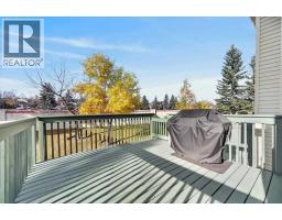 749 Sandringham Place Nw, Calgary, AB T3K3Z1 Photo 35