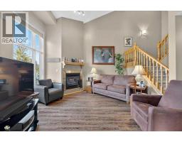 4pc Bathroom - 749 Sandringham Place Nw, Calgary, AB T3K3Z1 Photo 7