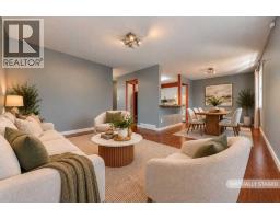 3pc Bathroom - 8 Columbia Bay W, Lethbridge, AB T1K5A7 Photo 9