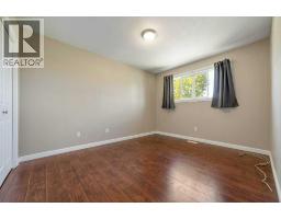 8 Columbia Bay W, Lethbridge, AB T1K5A7 Photo 21