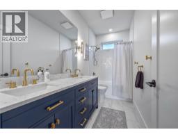 7151 Apex Drive, Vernon, BC V1B4E4 Photo 29