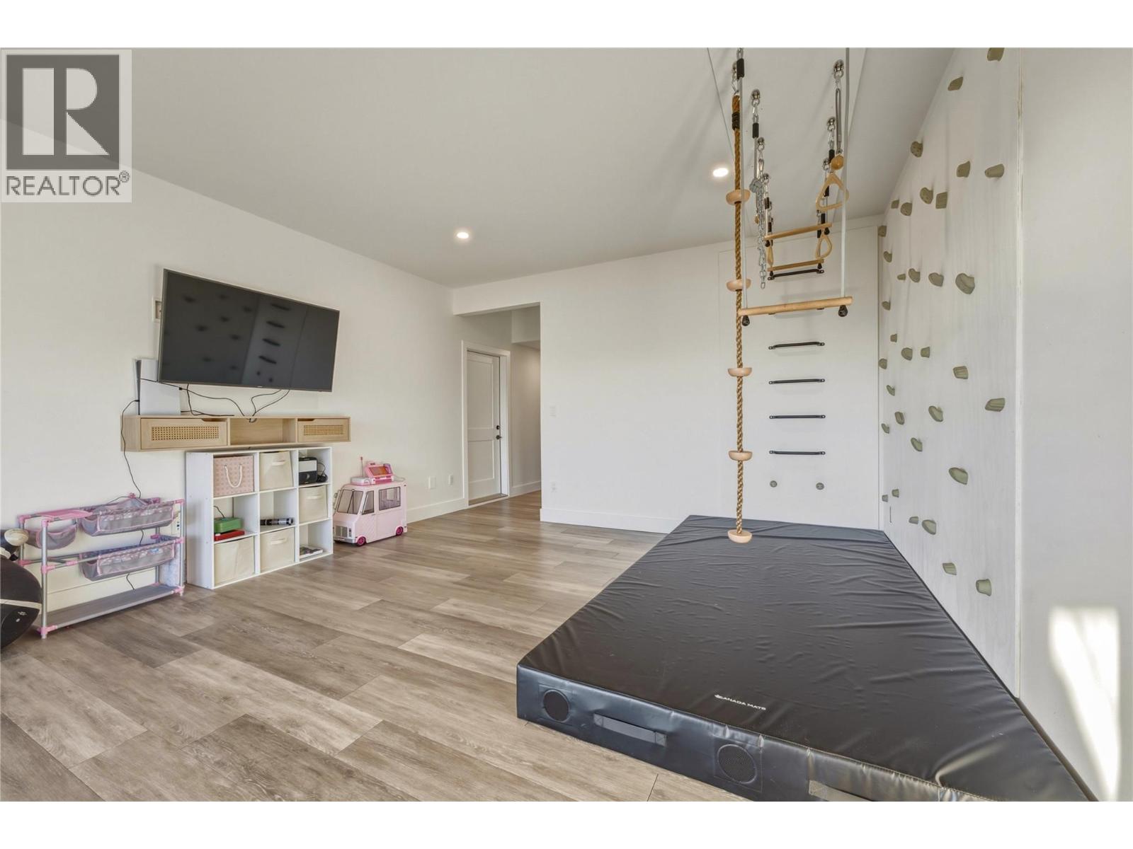 7151 Apex Drive, Vernon