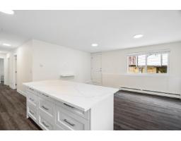 7021 143a Street, Surrey, BC V3W0X5 Photo 13
