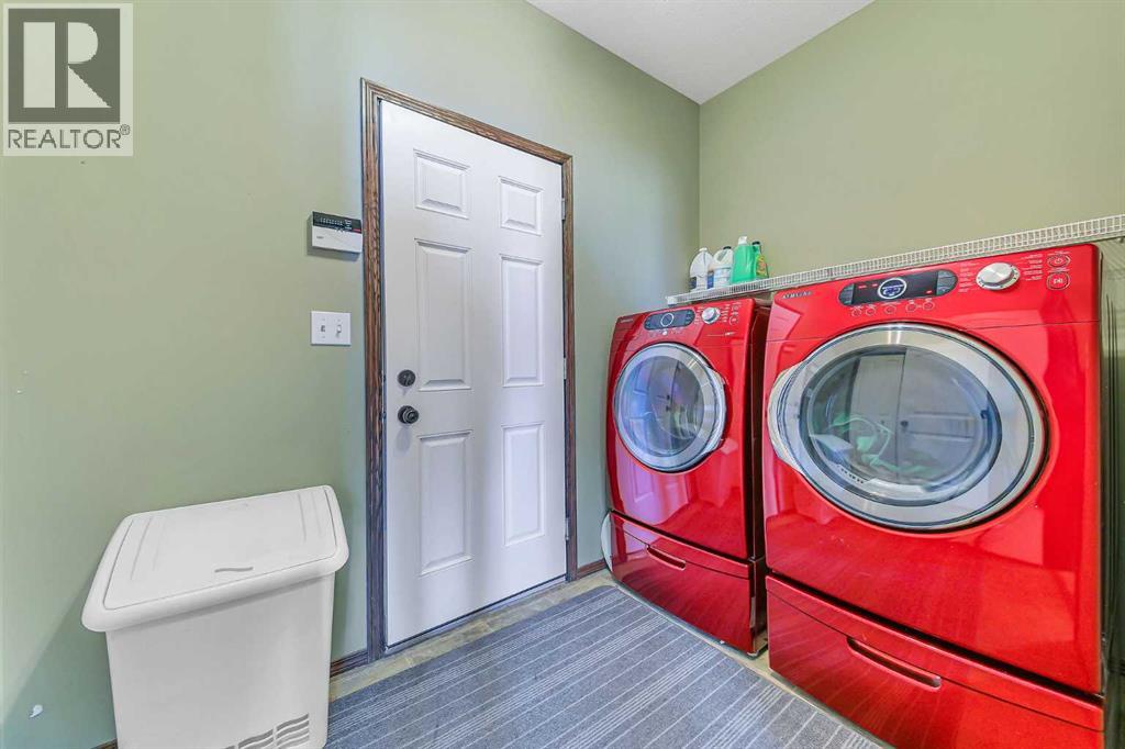 Listing photo – 61 Lanterman Close, Red Deer