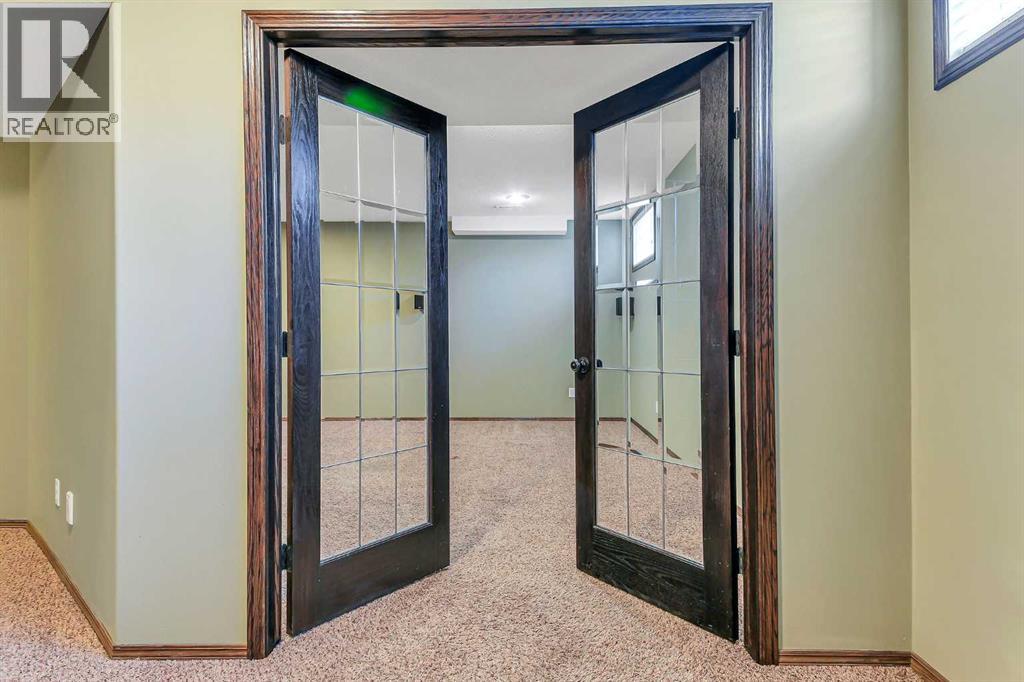 Listing photo – 61 Lanterman Close, Red Deer