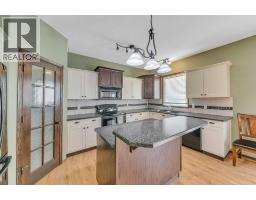 4pc Bathroom - 61 Lanterman Close, Red Deer, AB T4R3N3 Photo 12