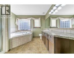 61 Lanterman Close, Red Deer, AB T4R3N3 Photo 23