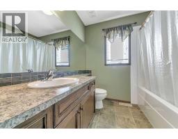 61 Lanterman Close, Red Deer, AB T4R3N3 Photo 30