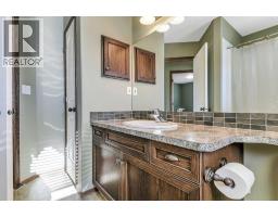 61 Lanterman Close, Red Deer, AB T4R3N3 Photo 31