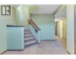 61 Lanterman Close, Red Deer, AB T4R3N3 Photo 32