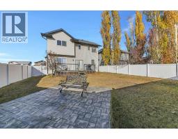 61 Lanterman Close, Red Deer, AB T4R3N3 Photo 41