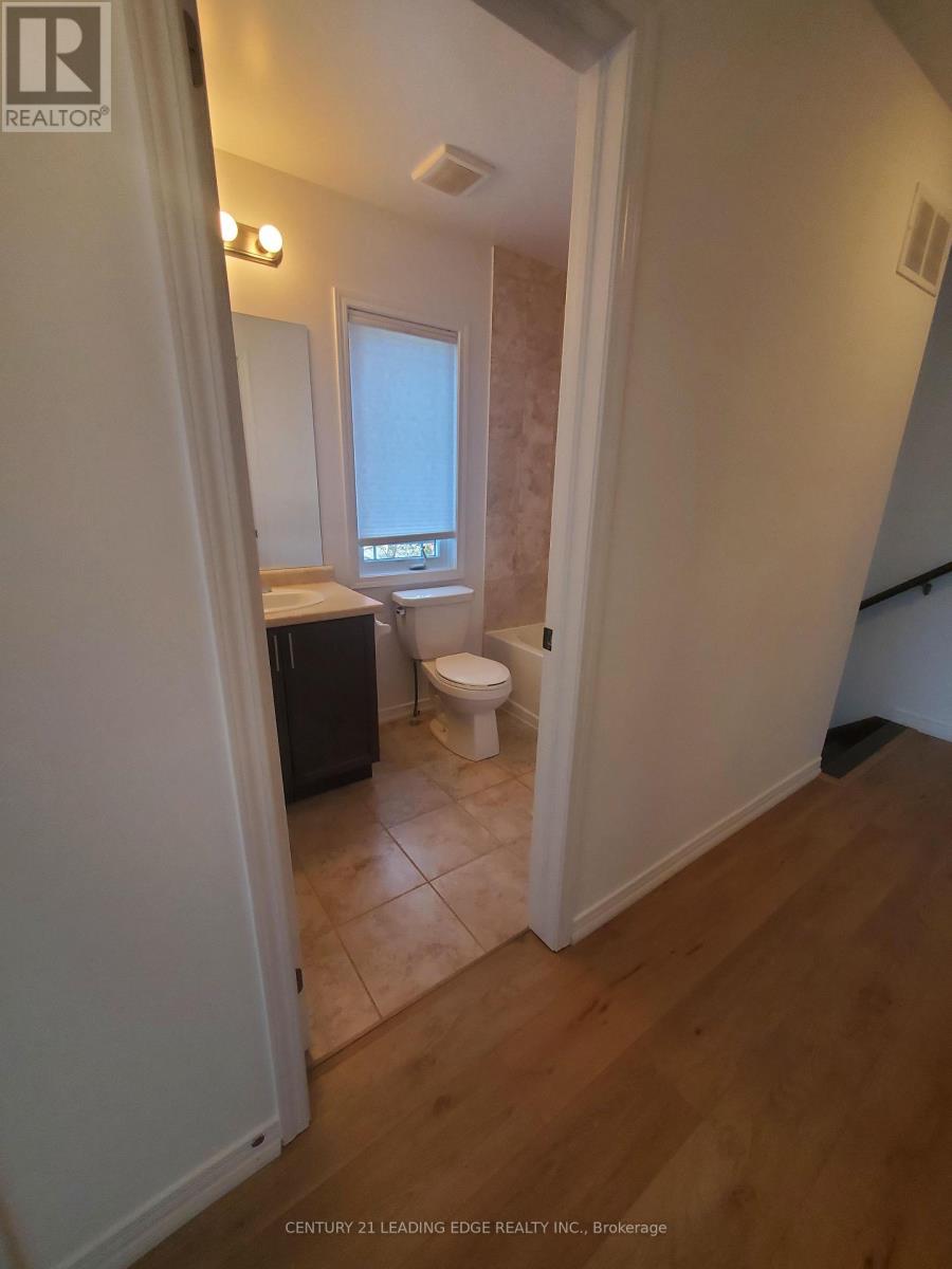 21 Franks Way, Barrie photo 19