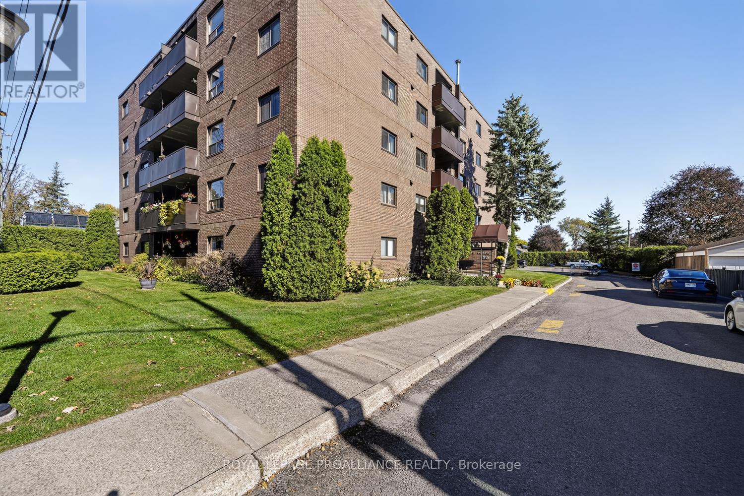 403 - 95 WINDSOR DRIVE, Brockville