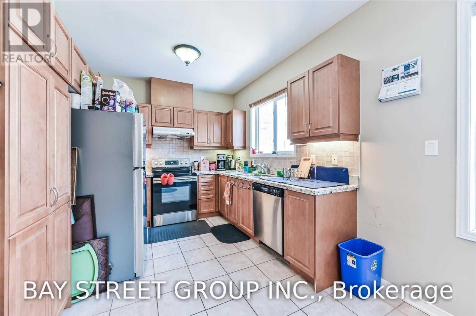 31 LEVELLANDS CRESCENT, Richmond Hill (Langstaff) — photo 10