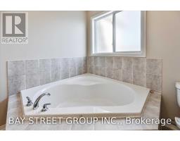 31 Levellands Crescent, Richmond Hill, ON L4B0A5 Photo 18