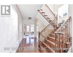 31 Levellands Crescent, Richmond Hill, ON L4B0A5 Photo 7