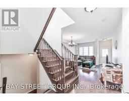 31 Levellands Crescent, Richmond Hill, ON L4B0A5 Photo 8