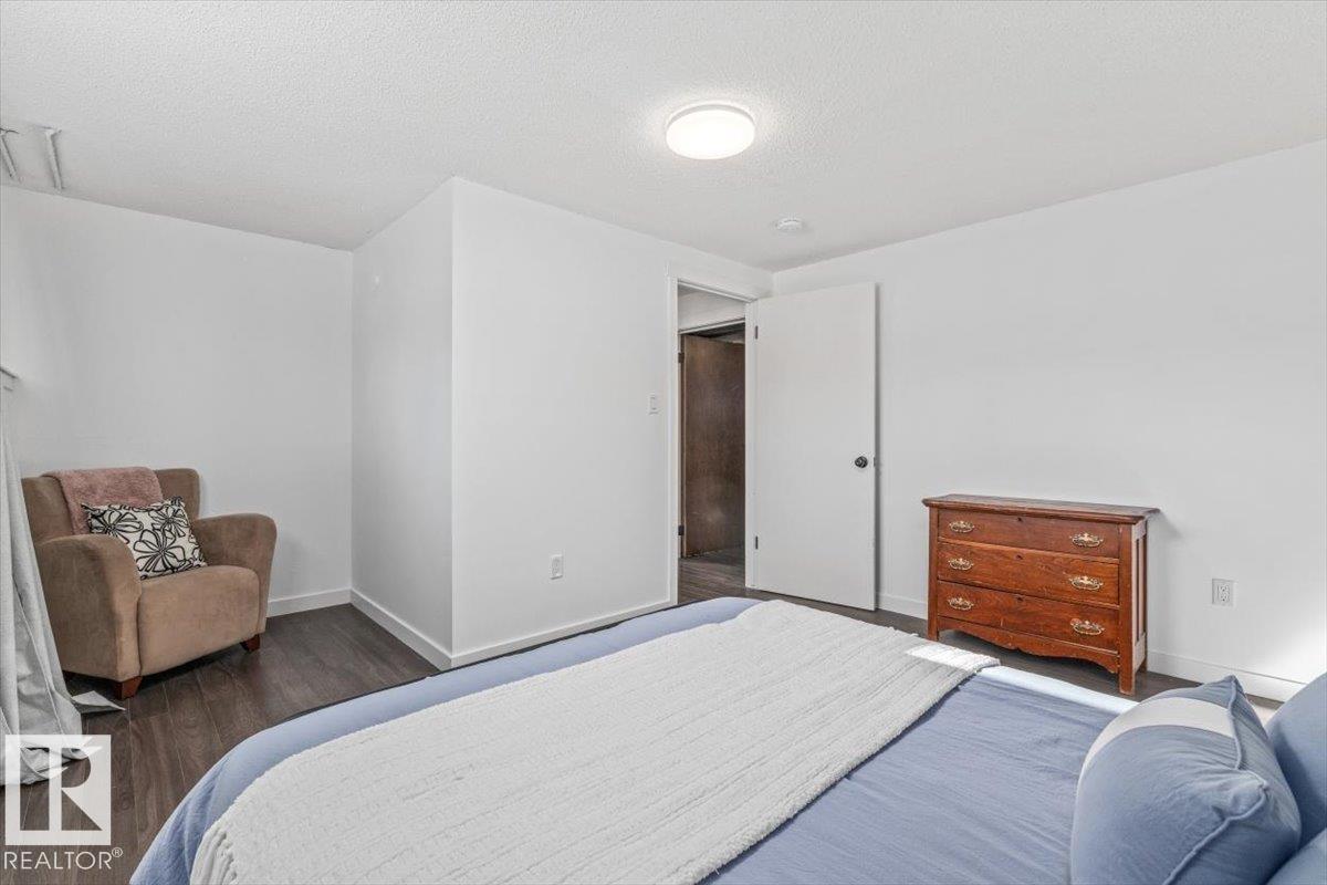 4310 39 Avenue, photo 43