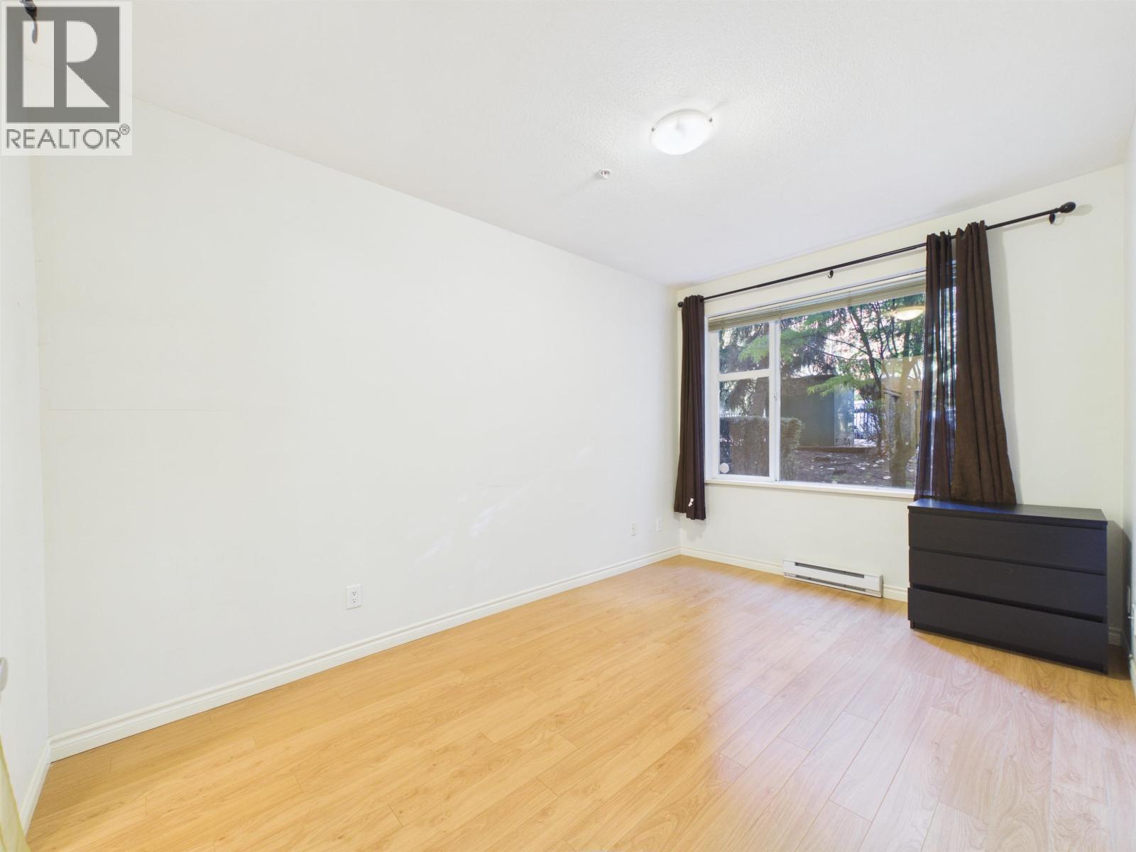 106 6888 SOUTHPOINT DRIVE — photo 4