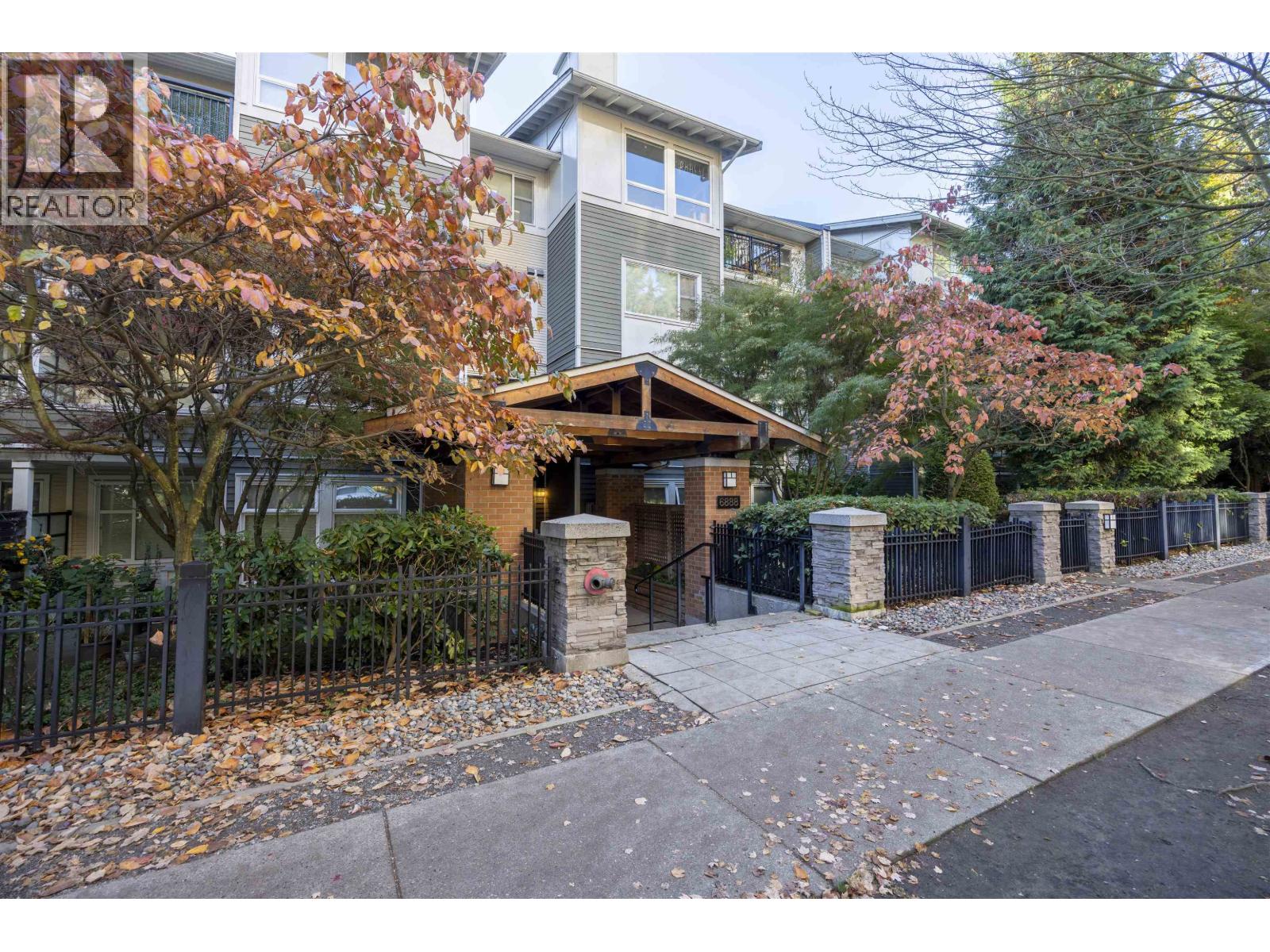 Property for sale at 106 6888 SOUTHPOINT DRIVE