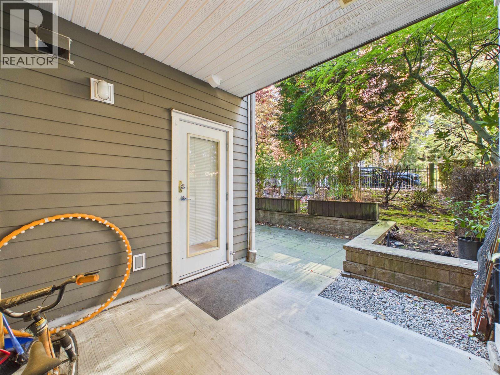 106 6888 Southpoint Drive, Burnaby — photo 8