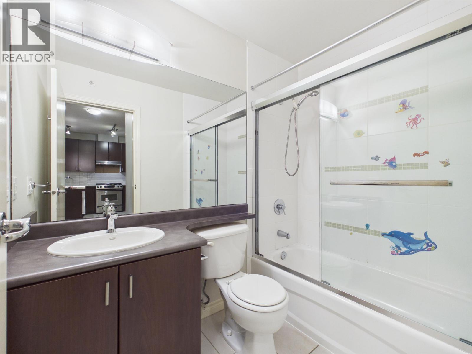 106 6888 Southpoint Drive, Burnaby — photo 7
