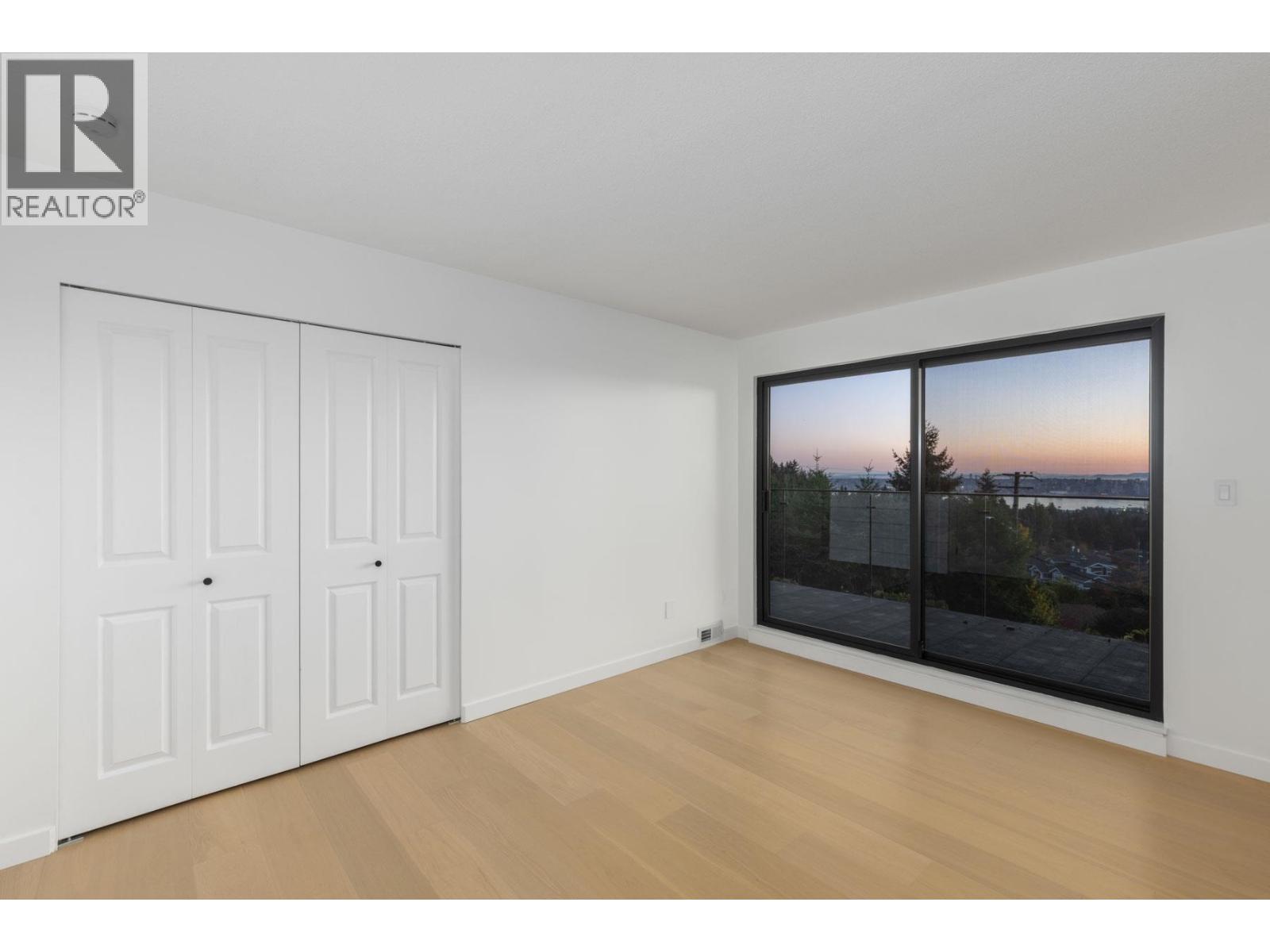 4325 Delbrook Avenue, North Vancouver — photo 27