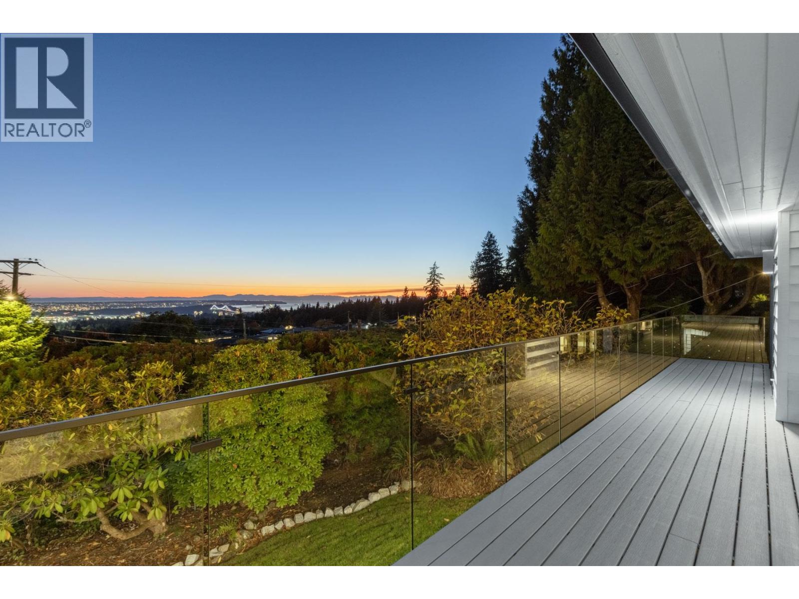 4325 Delbrook Avenue, North Vancouver — photo 39