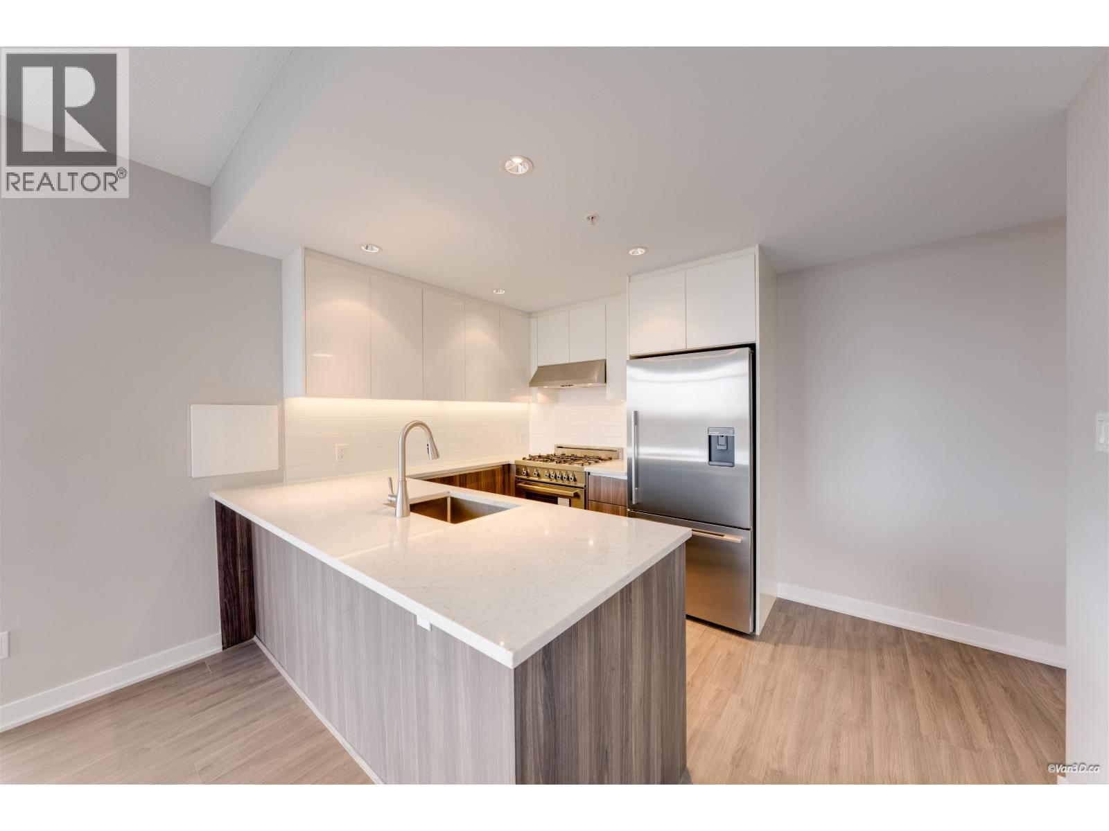 2 Bed, 2 Bath Apartment for Sale in Burnaby – 602 4900 LENNOX LANE, Burnaby – MLS# R3178245 - Image 20