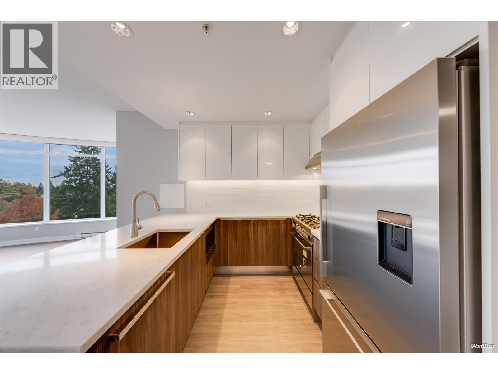 2 Bed, 2 Bath Apartment for Sale in Burnaby – 602 4900 LENNOX LANE, Burnaby – MLS# R3178245 - Image 18