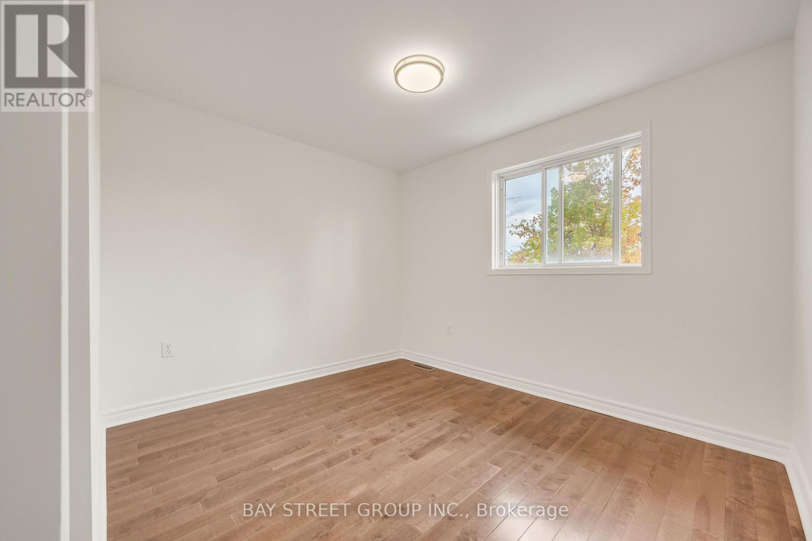13 Irish Lane, Barrie, ON photo 19