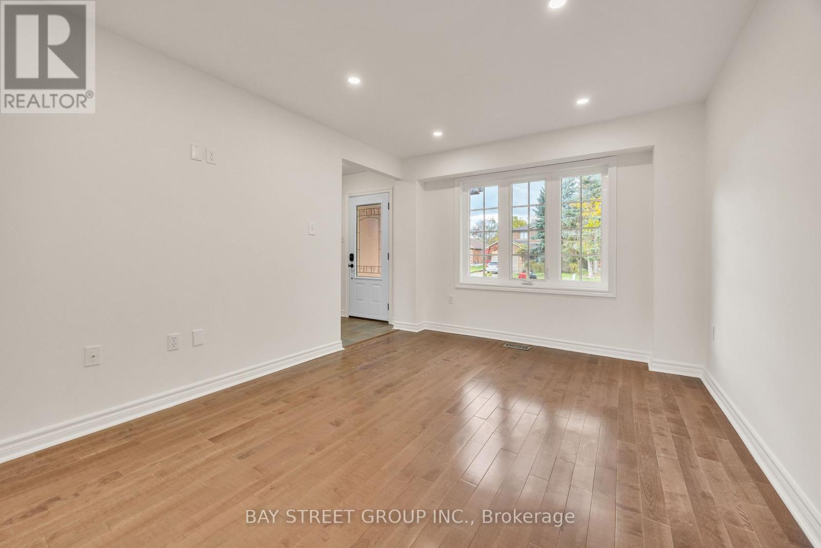 13 IRISH LANE, Barrie (Grove East) — photo 6