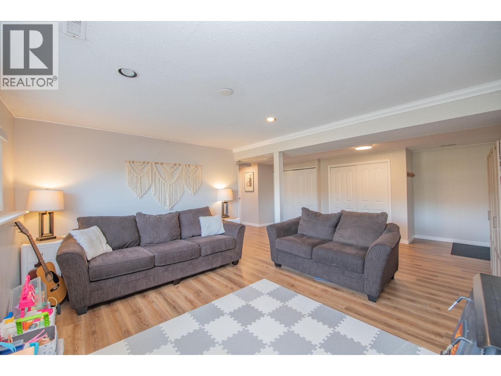 7126 Longacre Drive, Vernon