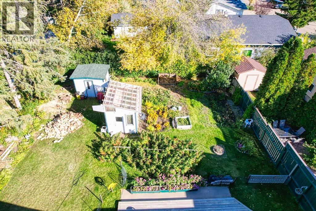 416 11 Avenue N, Three Hills — photo 2