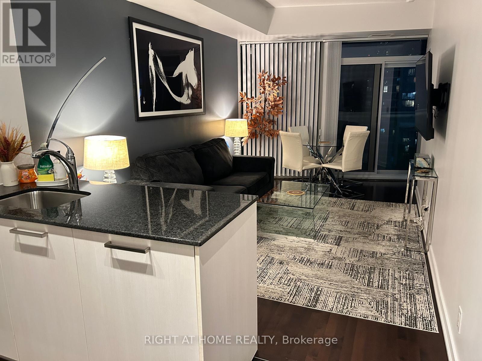 2503 - 12 YORK STREET, Toronto (Waterfront Communities) — photo 5
