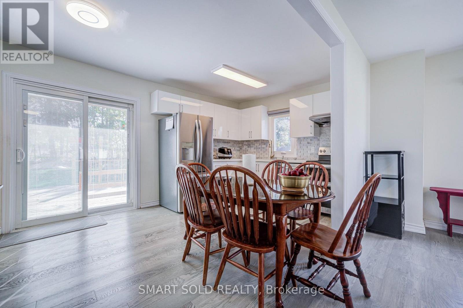 209 Pine Beach Drive, Georgina, ON photo 13