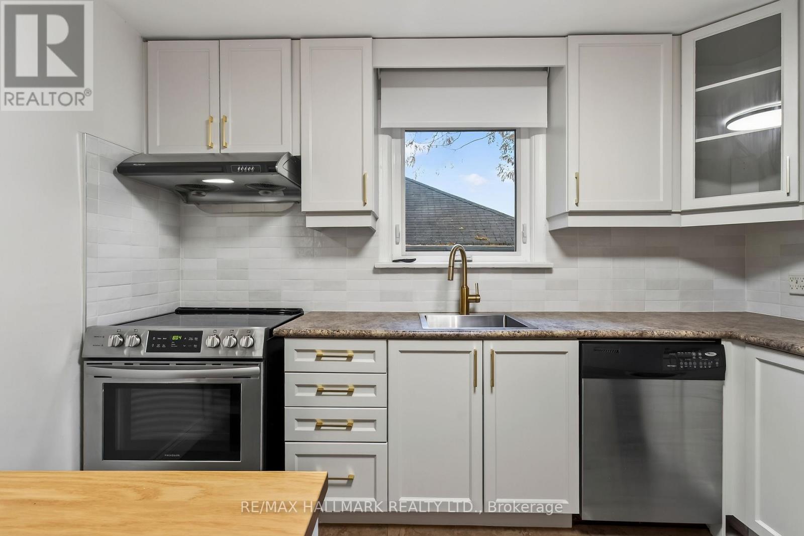 27 BEXHILL UPPER AVENUE, Toronto (Clairlea-Birchmount) — photo 10