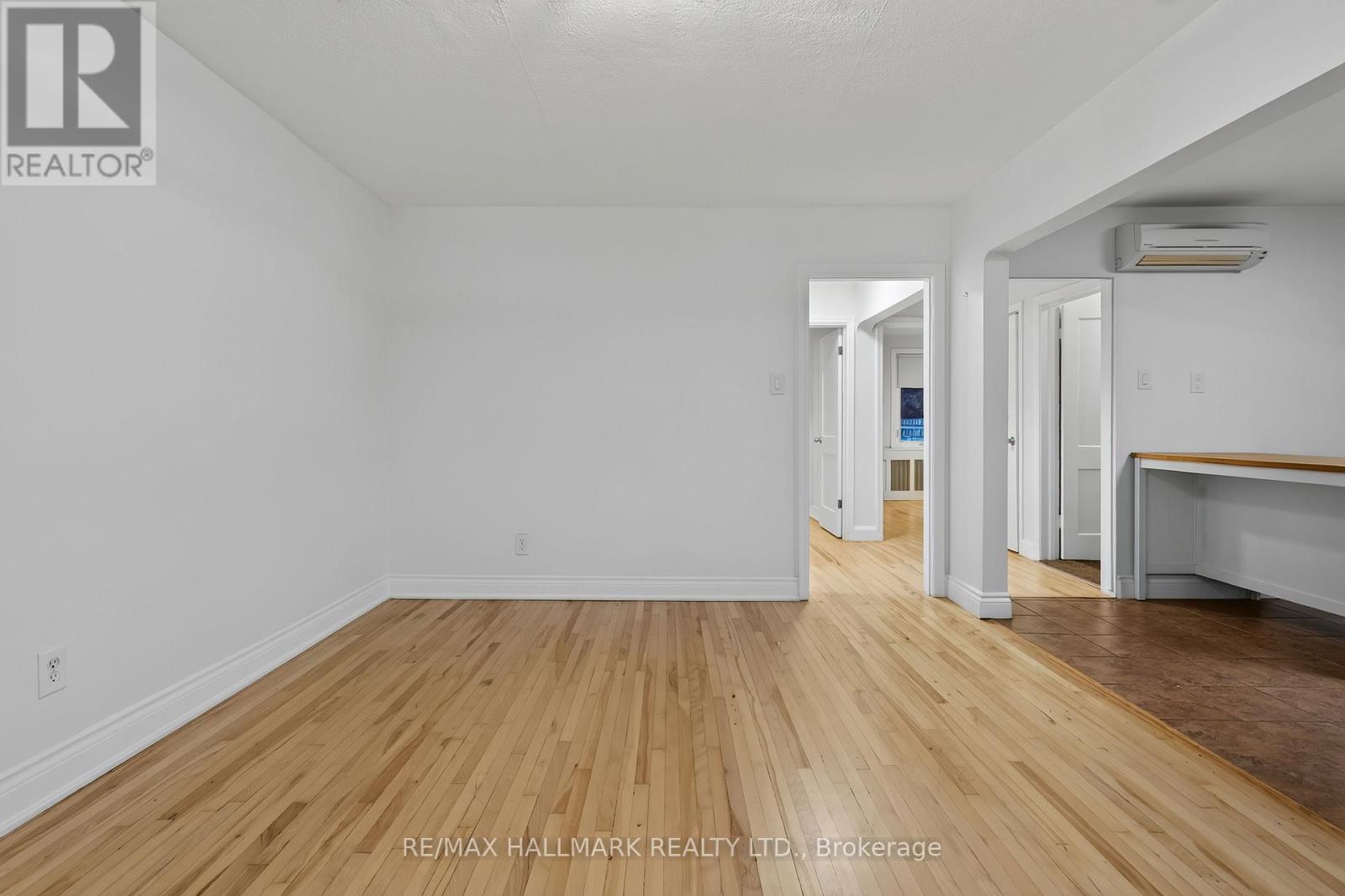 27 BEXHILL UPPER AVENUE, Toronto (Clairlea-Birchmount) — photo 4