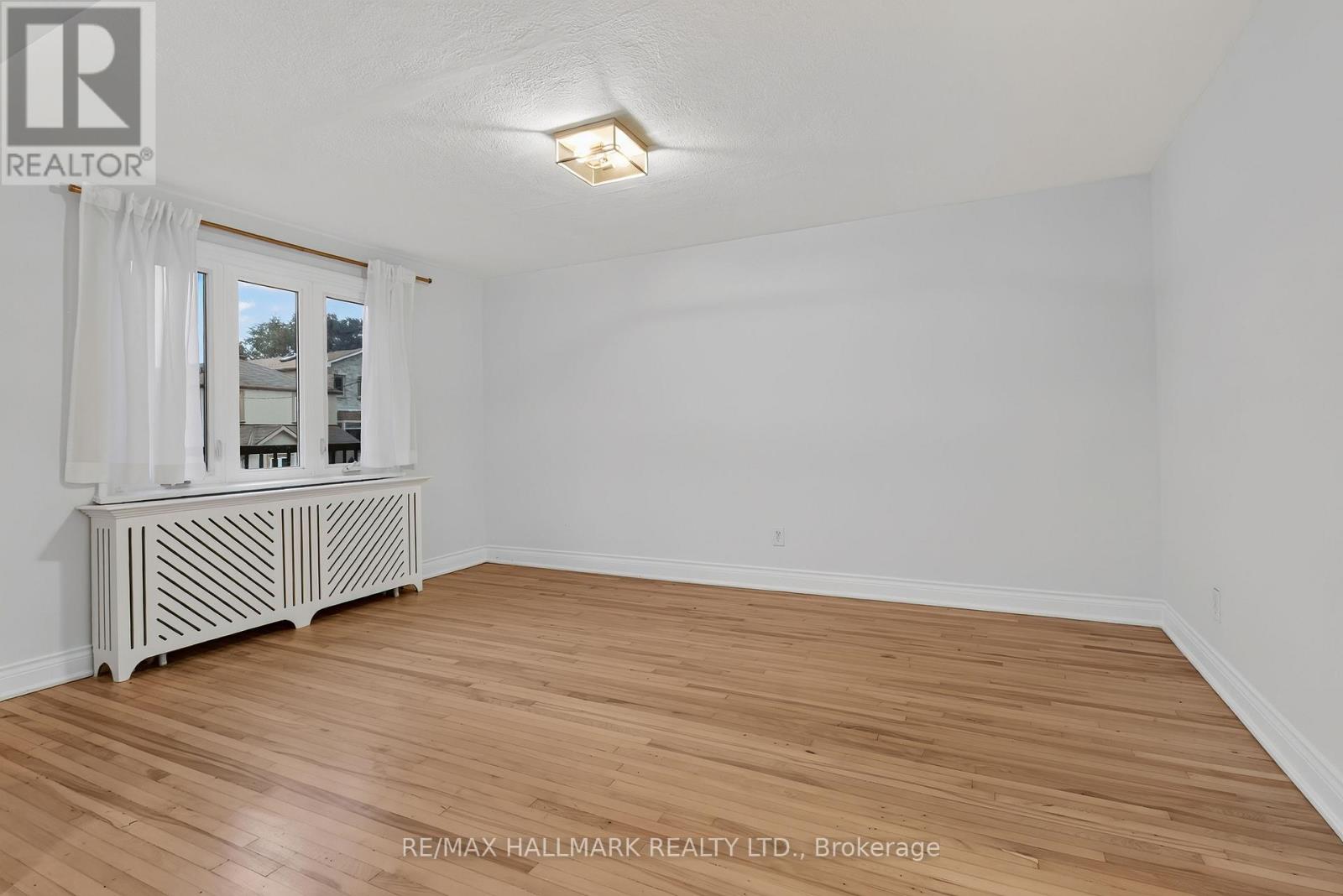 27 BEXHILL UPPER AVENUE, Toronto (Clairlea-Birchmount) — photo 7