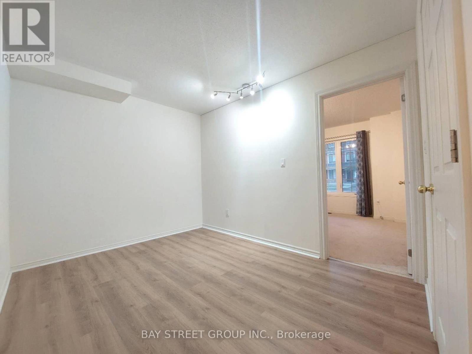 59 WILLIAM F BELL PARKWAY, Richmond Hill — photo 5