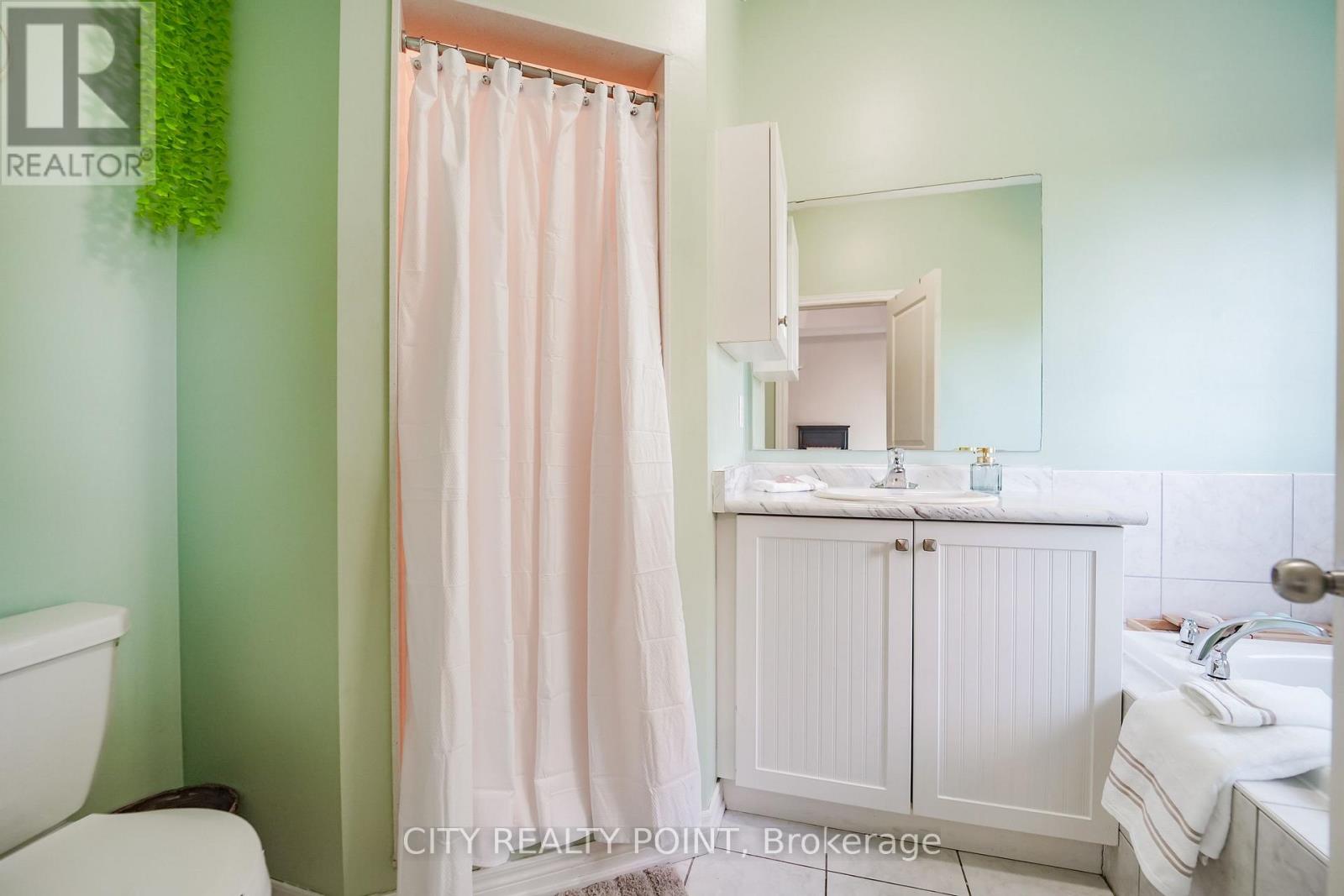 58 Divinity Circle, Brampton, ON photo 15