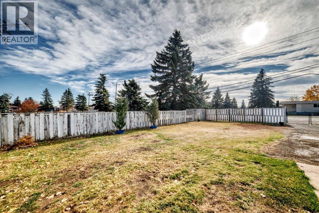 4316 8 Avenue SE photo 42
