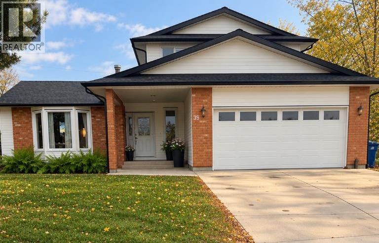 Photo of 39 Lakeview Crescent E, Brooks