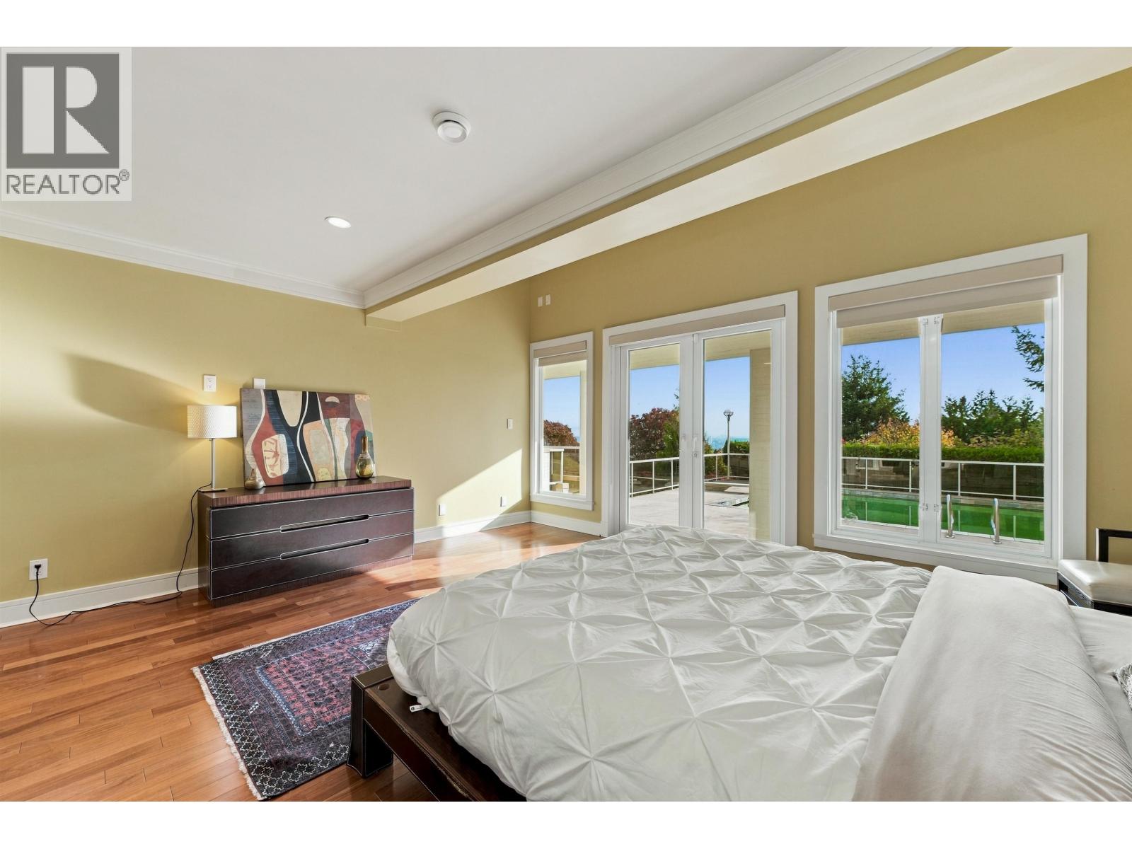 1035 KING GEORGES WAY, West Vancouver - Image 1