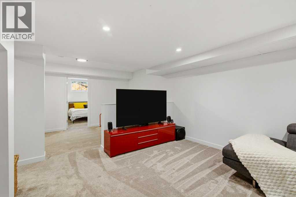 93 Downey Road photo 24