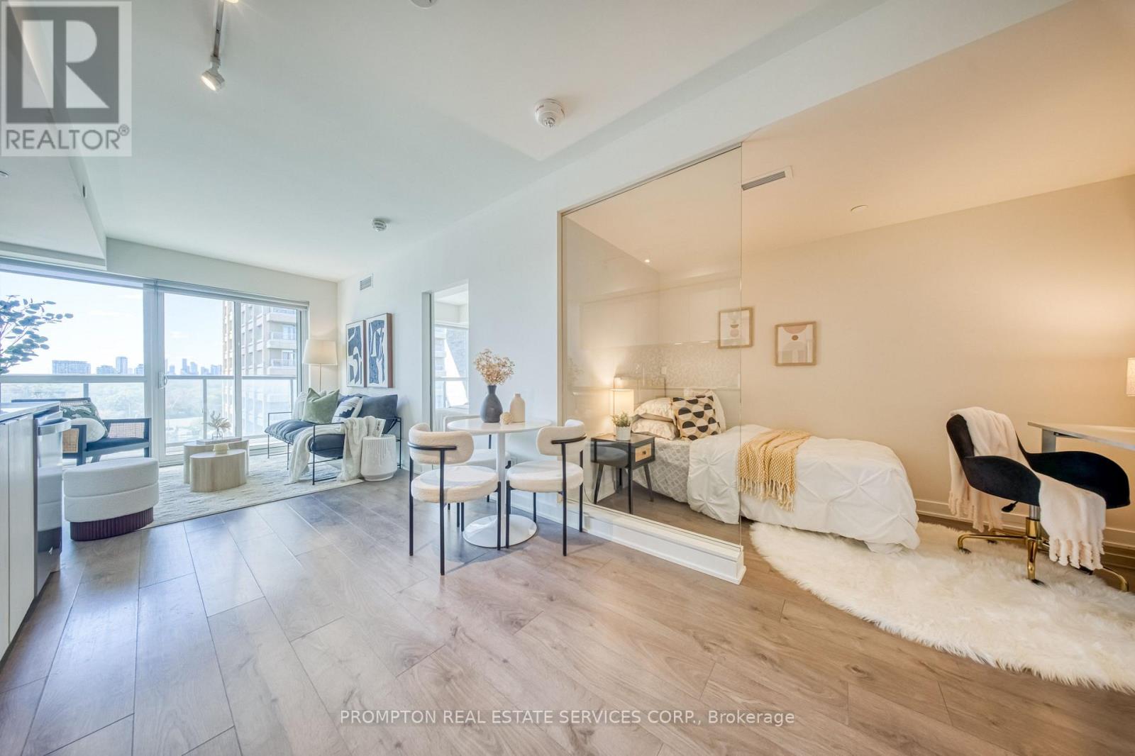701- 2 Sonic Way, Toronto, ON photo 9