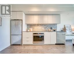 701 - 2 Sonic Way, Toronto, ON M3C0P2 Photo 10