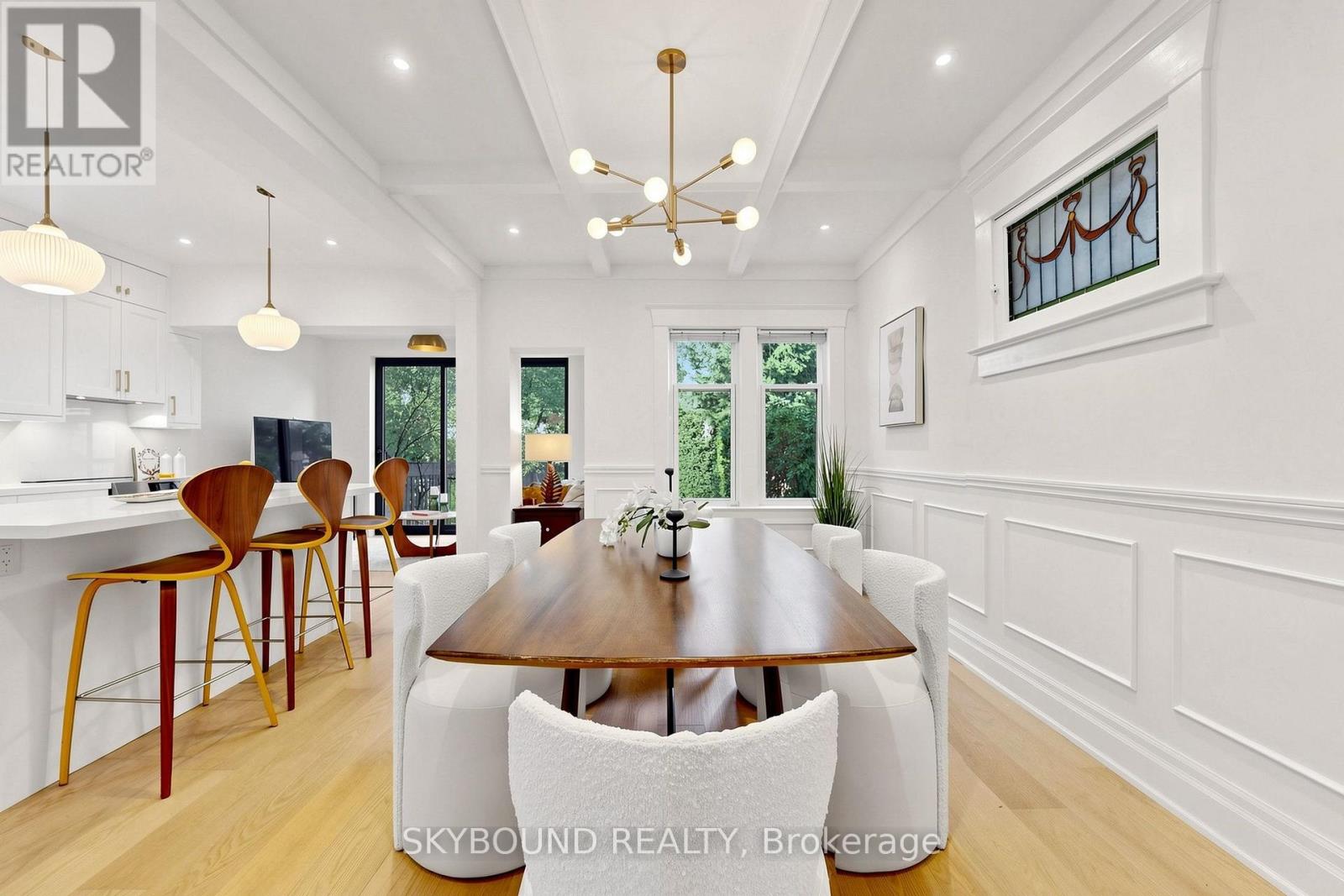 156 Hampton Avenue South, Toronto, ON photo 11