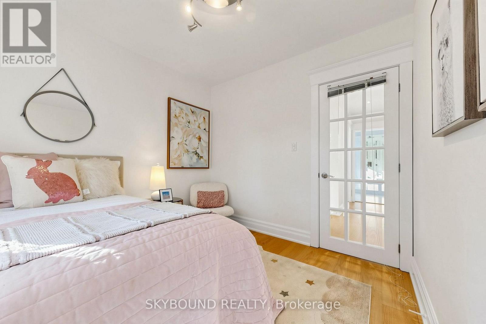 156 Hampton Avenue South, Toronto, ON photo 30